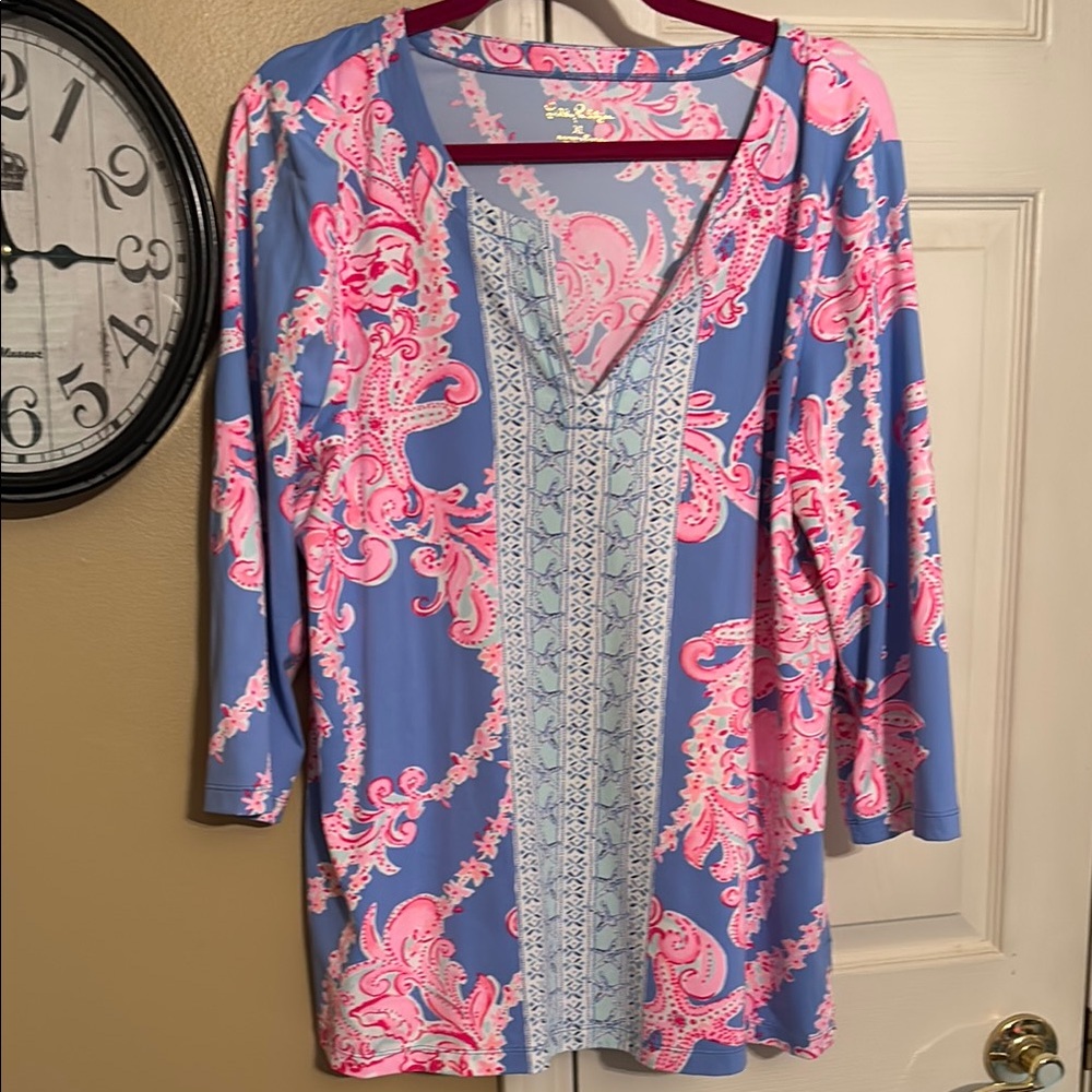 NWOT Lilly Pulitzer size XL Blue and Pink Women's Top